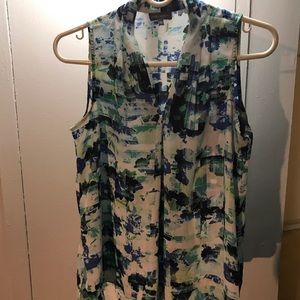 Vince camuto floral top